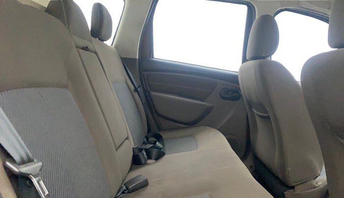 2017 Renault Duster RXL PETROL, Petrol, Manual, 47,171 km, Right Side Rear Door Cabin