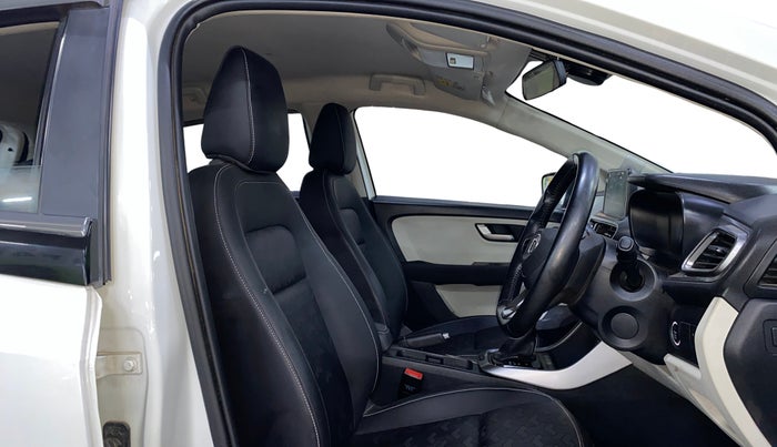 2023 Tata ALTROZ XZA PLUS, Petrol, Automatic, 11,586 km, Right Side Front Door Cabin