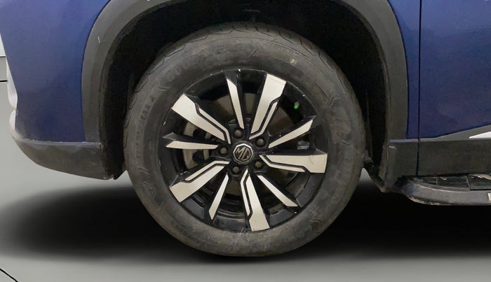 2020 MG HECTOR PLUS SHARP 1.5 PETROL TURBO HYBRID MT 6-STR, Petrol, Manual, 70,261 km, Left Front Wheel