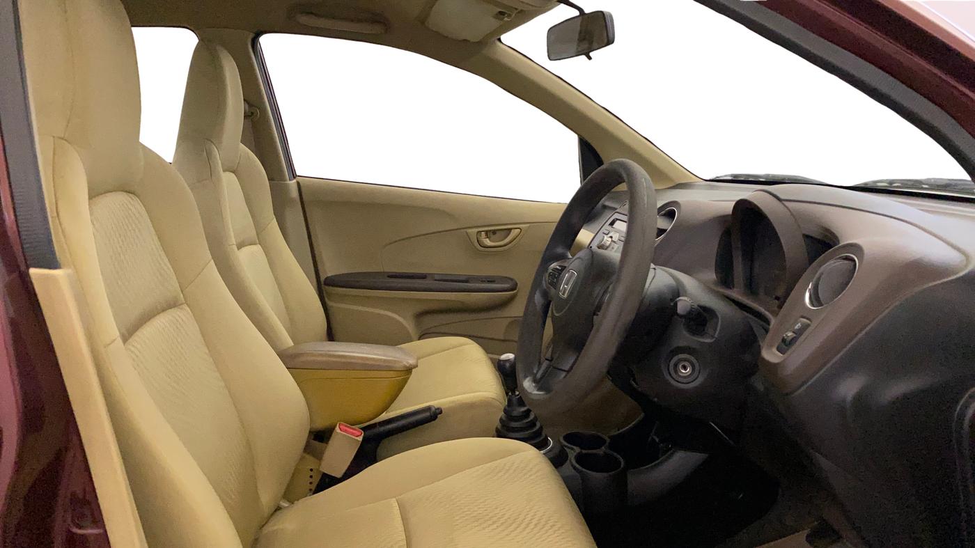 2013 Honda Amaze 1.2L I-VTEC S, Petrol, Manual, 1,17,847 km, Right Side Front Door Cabin