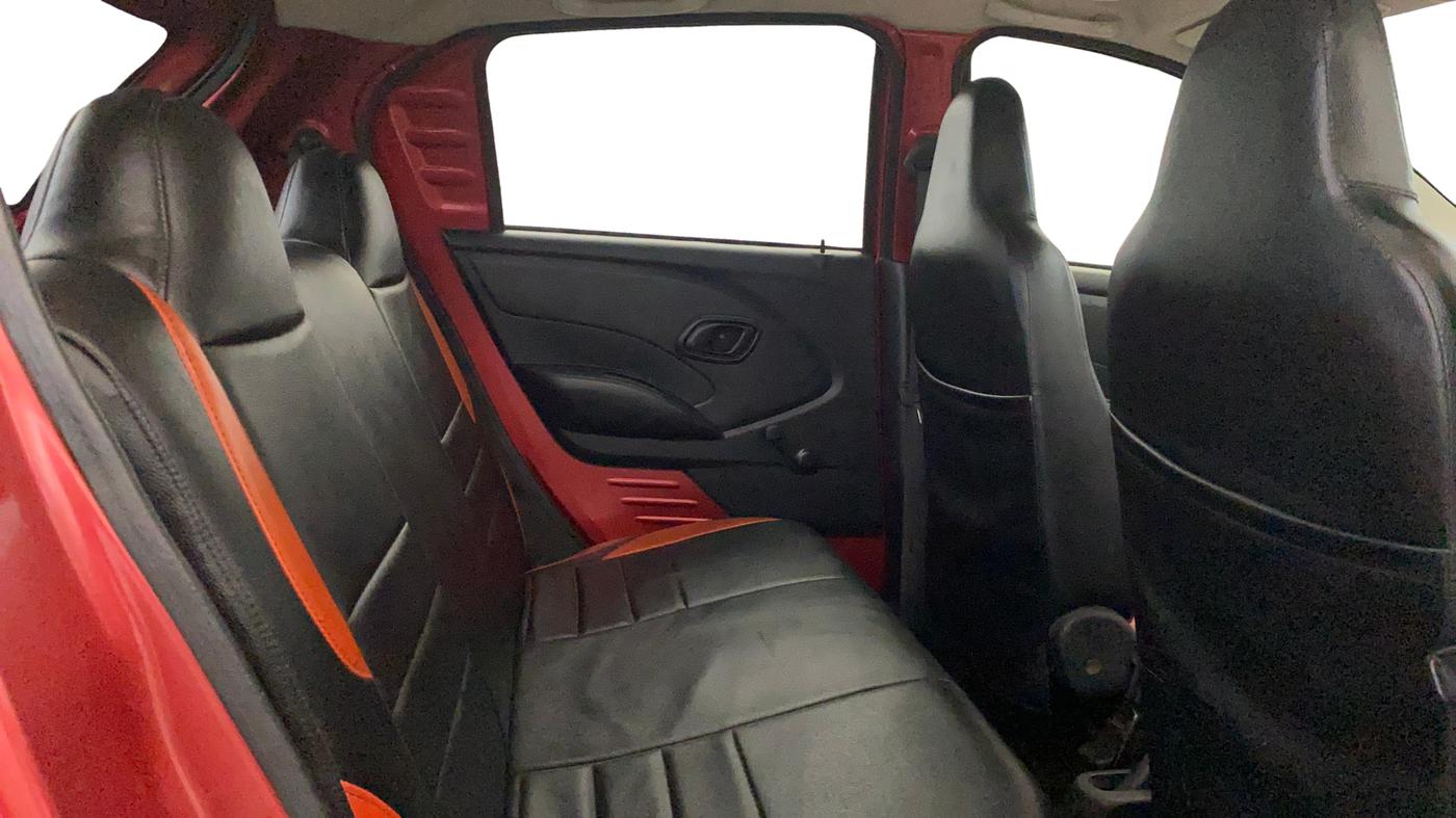 2017 Datsun Redi Go T(O) 1.0, Petrol, Manual, 34,492 km, Right Side Rear Door Cabin