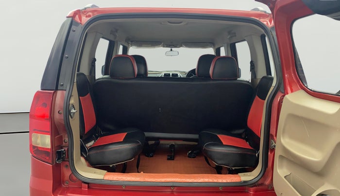 2017 Mahindra TUV300 T8, Diesel, Manual, 1,09,644 km, Boot Open Zoomed View
