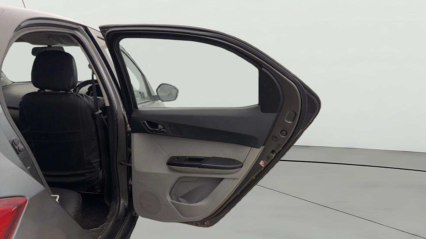 2021 Tata Tiago XT PETROL, Petrol, Manual, 82,937 km, RHS Rear Door