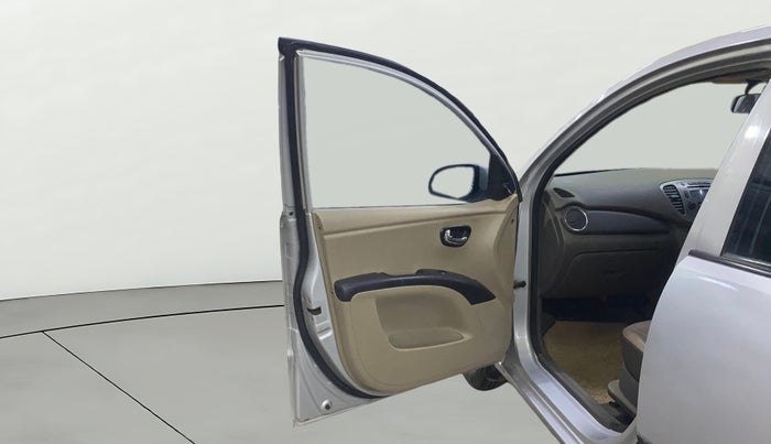 2016 Hyundai i10 SPORTZ 1.1, Petrol, Manual, 89,087 km, LHS Front Door