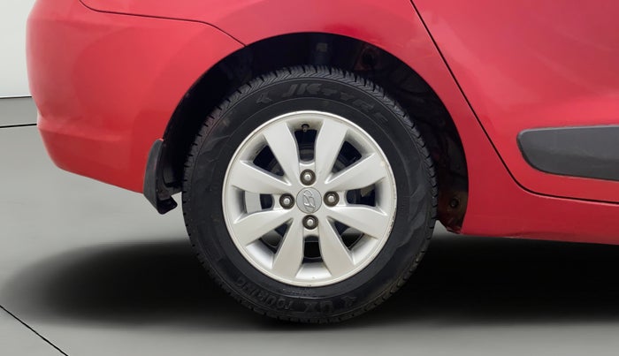 2014 Hyundai Xcent S (O) 1.2, Petrol, Manual, 1,09,221 km, Right Rear Wheel