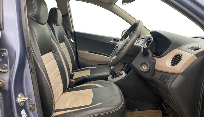 2014 Hyundai Xcent S 1.2, Petrol, Manual, 1,07,958 km, Right Side Front Door Cabin