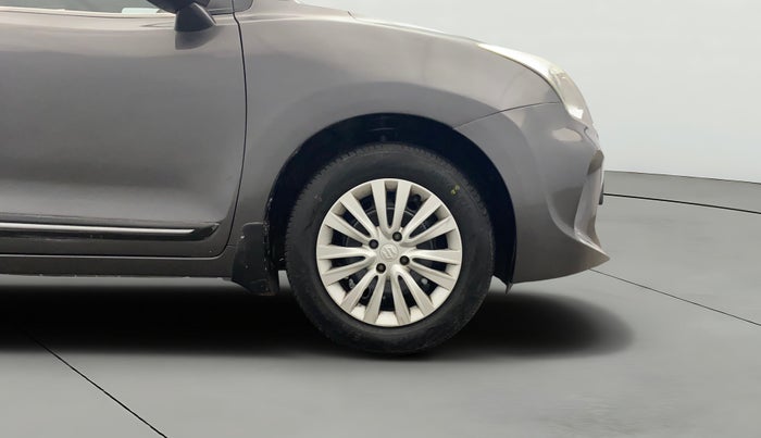 2017 Maruti Baleno DELTA PETROL 1.2, Petrol, Manual, 1,11,080 km, Right Front Wheel