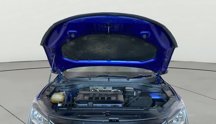 2022 Mahindra XUV700 AX 7 LUXURY D MT 7 STR, Diesel, Manual, 58,100 km, Open Bonet