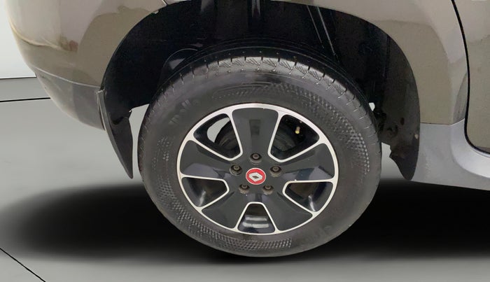 2017 Renault Duster 85 PS RXS MT DIESEL, Diesel, Manual, 1,40,934 km, Right Rear Wheel