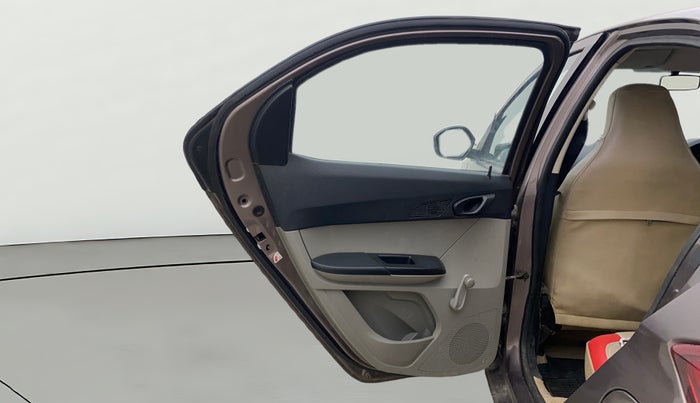 2016 Tata Tiago XE DIESEL, Diesel, Manual, 98,484 km, LHS Rear Door