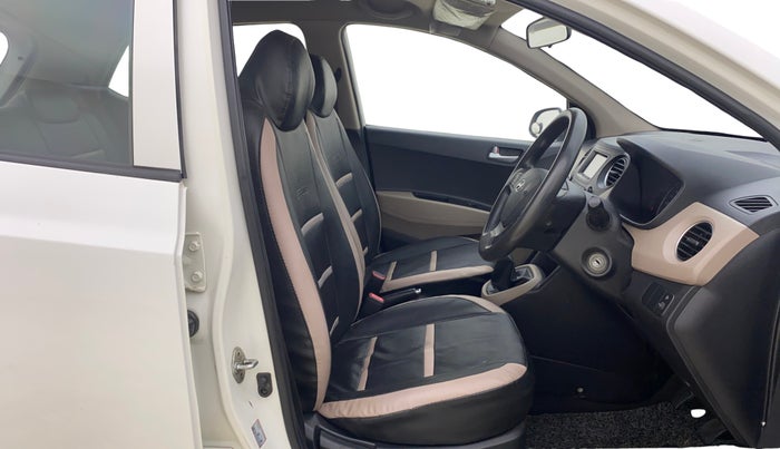 2017 Hyundai Grand i10 SPORTZ 1.2 KAPPA VTVT, Petrol, Manual, 1,36,006 km, Right Side Front Door Cabin