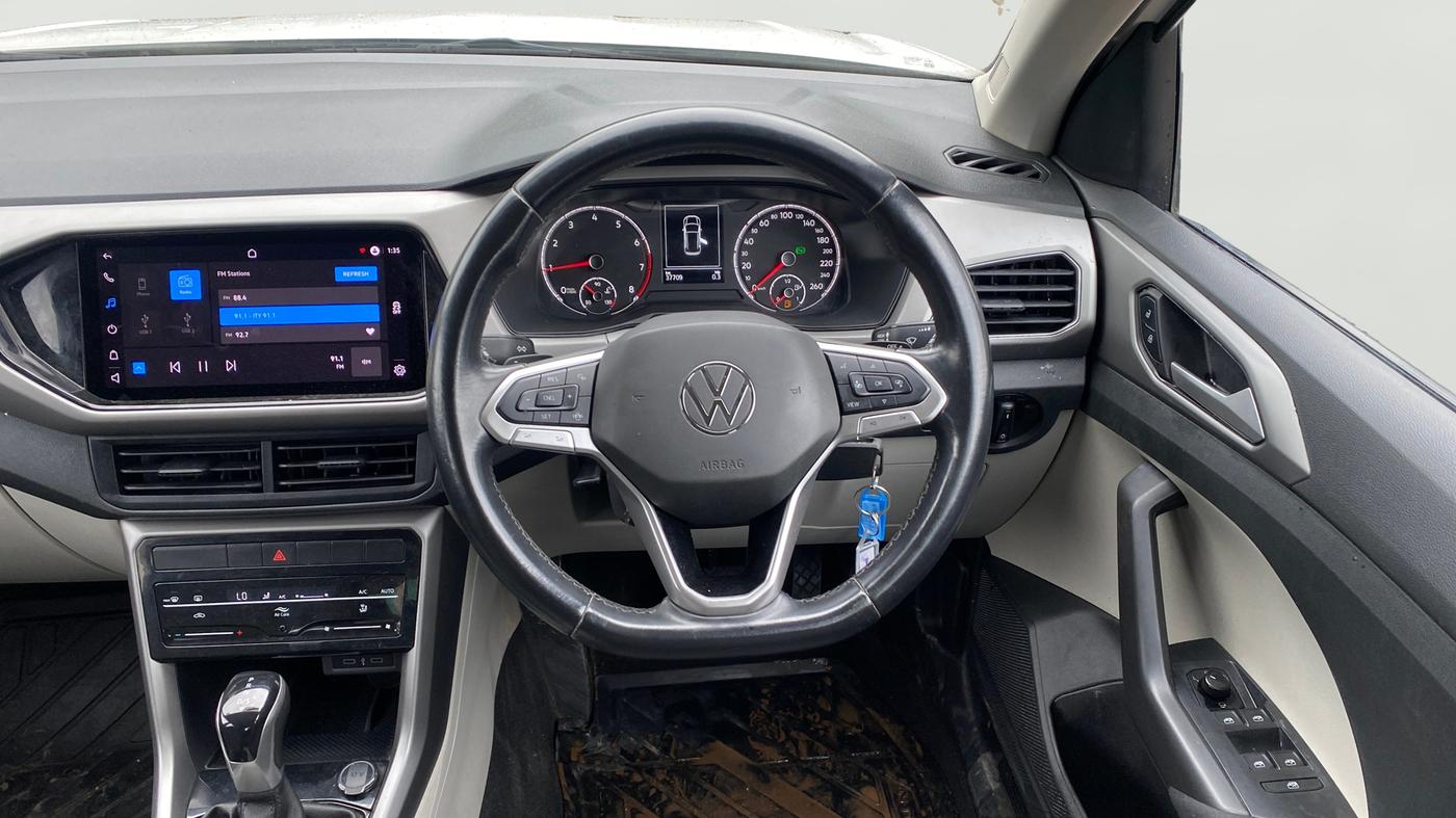 2022 Volkswagen TAIGUN HIGHLINE 1.0 TSI AT, Petrol, Automatic, 37,708 km, Steering Wheel Close Up