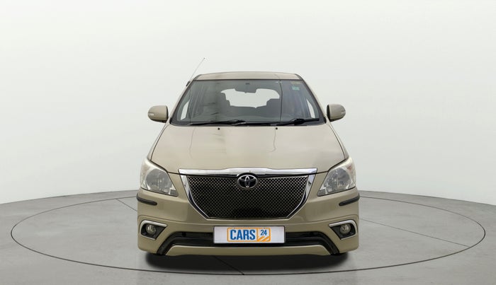 2014 Toyota Innova 2.5 VX 8 STR, Diesel, Manual, 79,175 km, Front