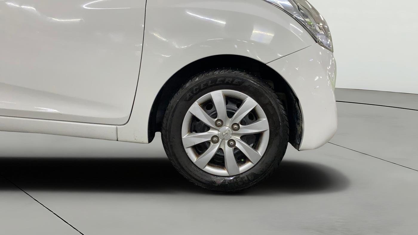 2013 Hyundai Eon MAGNA +, Petrol, Manual, 73,242 km, Right Front Wheel