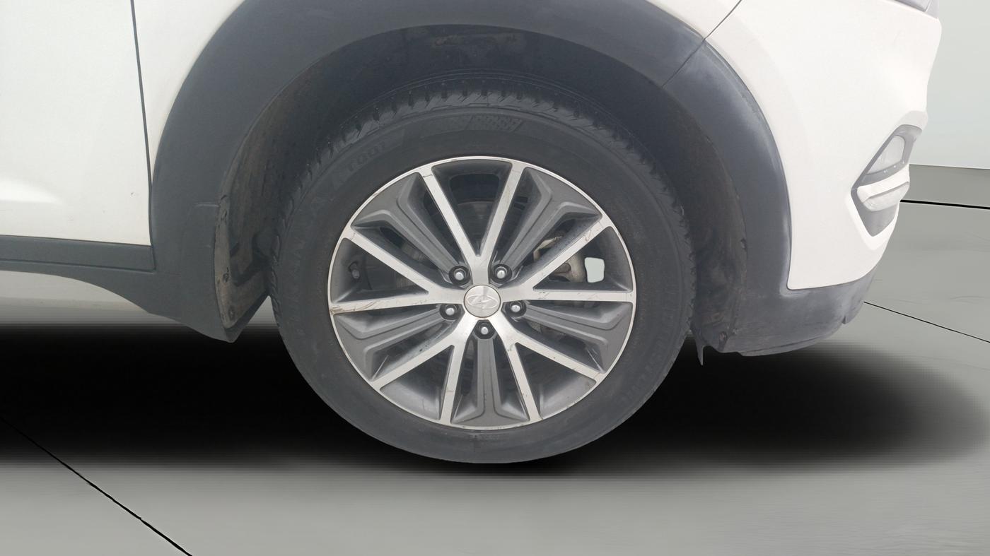 2018 Hyundai Tucson GLS 2WD AT PETROL, Petrol, Automatic, 88,054 km, Right Front Wheel