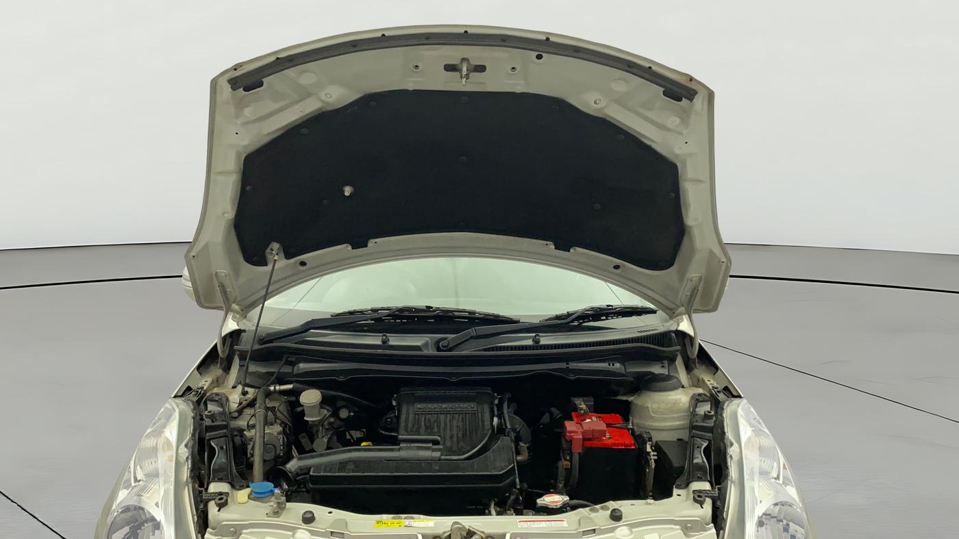 2017 Maruti Swift VXI O, Petrol, Manual, 37,485 km, Open Bonet