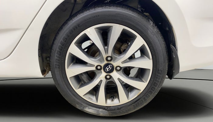 2014 Hyundai Verna FLUIDIC 1.6 VTVT SX AT, Petrol, Automatic, 66,714 km, Left Rear Wheel