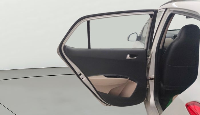 2016 Hyundai Grand i10 SPORTZ 1.2 KAPPA VTVT, CNG, Manual, 80,145 km, LHS Rear Door