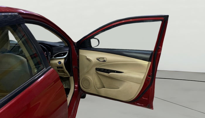 2018 Toyota YARIS VX CVT, Petrol, Automatic, 55,157 km, RHS Front Door