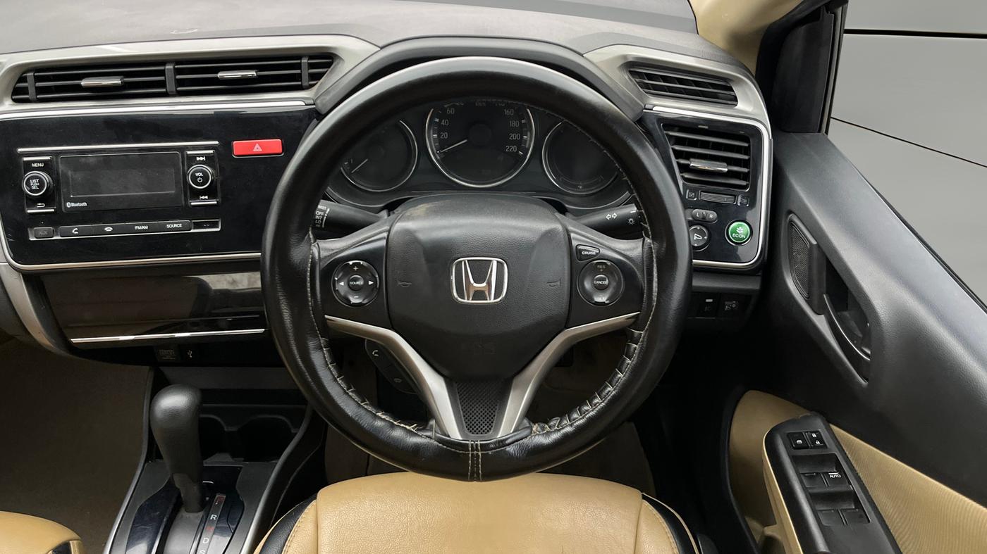 2015 Honda City 1.5L I-VTEC SV CVT, Petrol, Automatic, 1,32,423 km, Steering Wheel Close Up