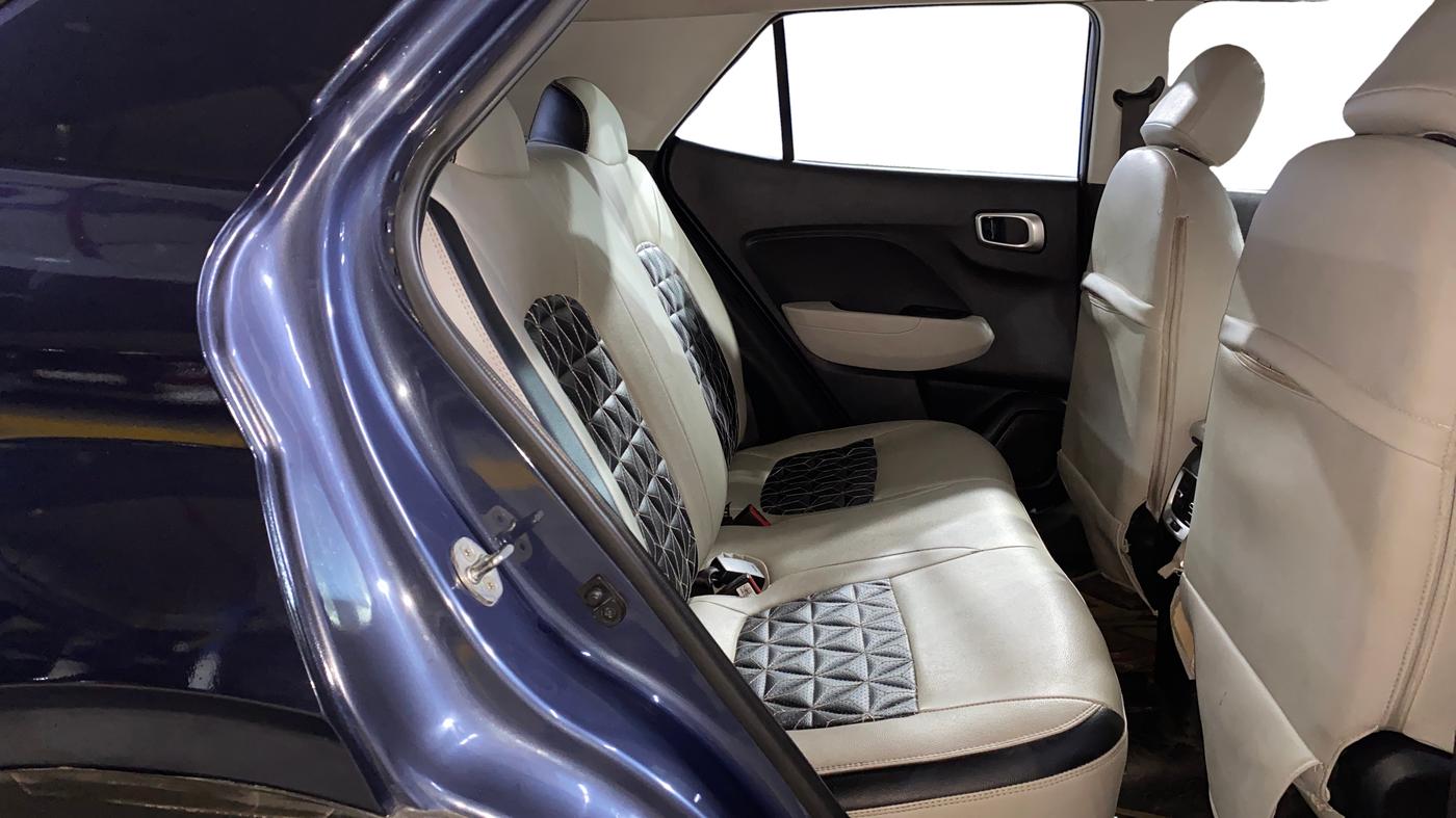 2022 Hyundai VENUE S PLUS 1.5 CRDI, Diesel, Manual, 59,596 km, Right Side Rear Door Cabin