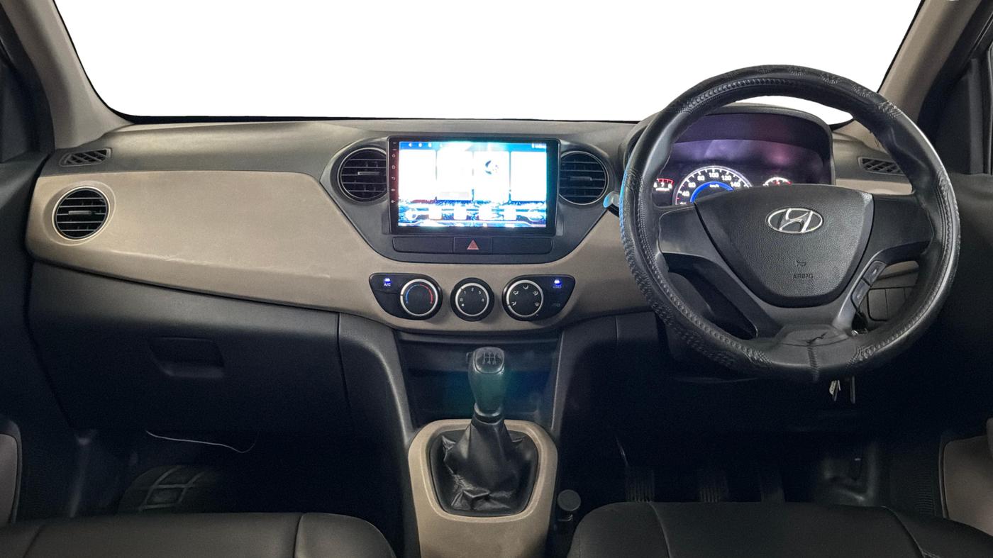 2017 Hyundai Grand i10 MAGNA 1.2 KAPPA VTVT, Petrol, Manual, 66,686 km, Dashboard