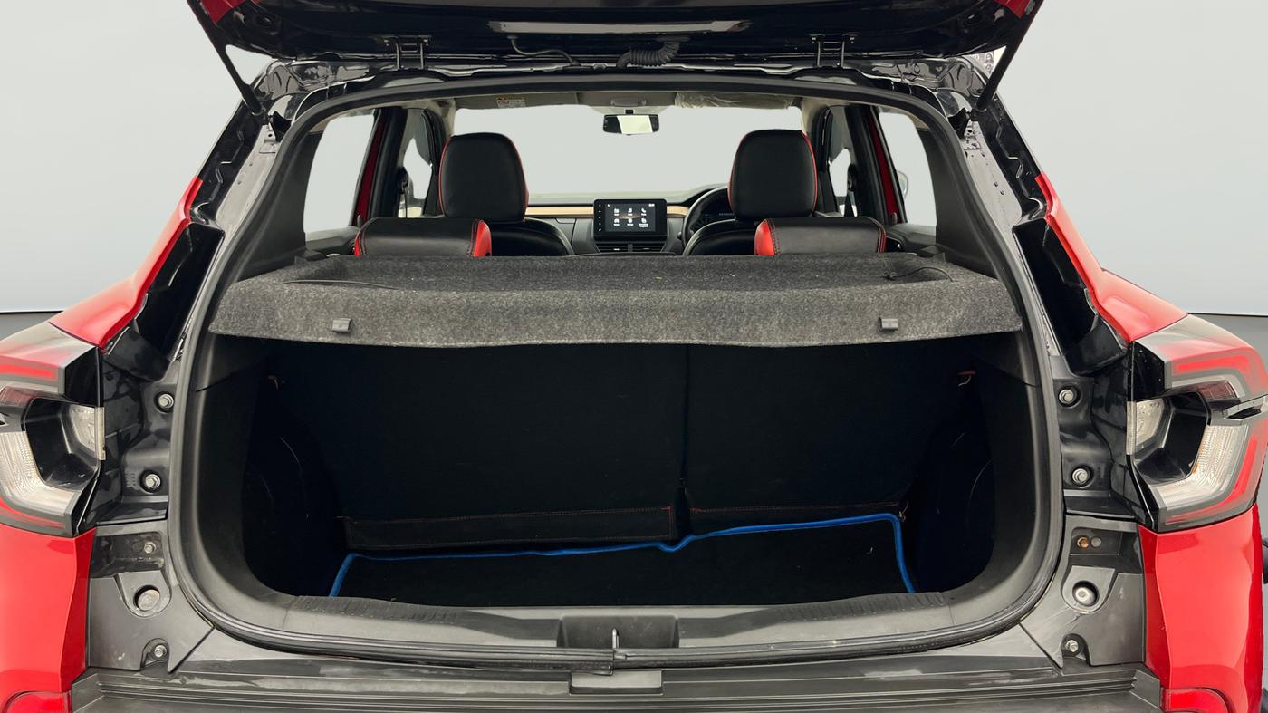 2022 Renault Kiger RXT (O) TURBO MT DUAL TONE, Petrol, Manual, 32,299 km, Boot Open Zoomed View
