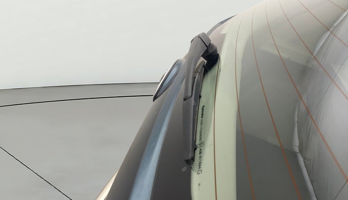 2019 Mahindra XUV300 W8 (O) 1.5 DIESEL, Diesel, Manual, 46,536 km, Rear Wiper