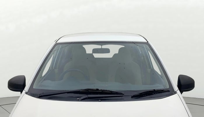 2013 Honda Brio V MT, Petrol, Manual, 1,08,314 km, Front Windshield