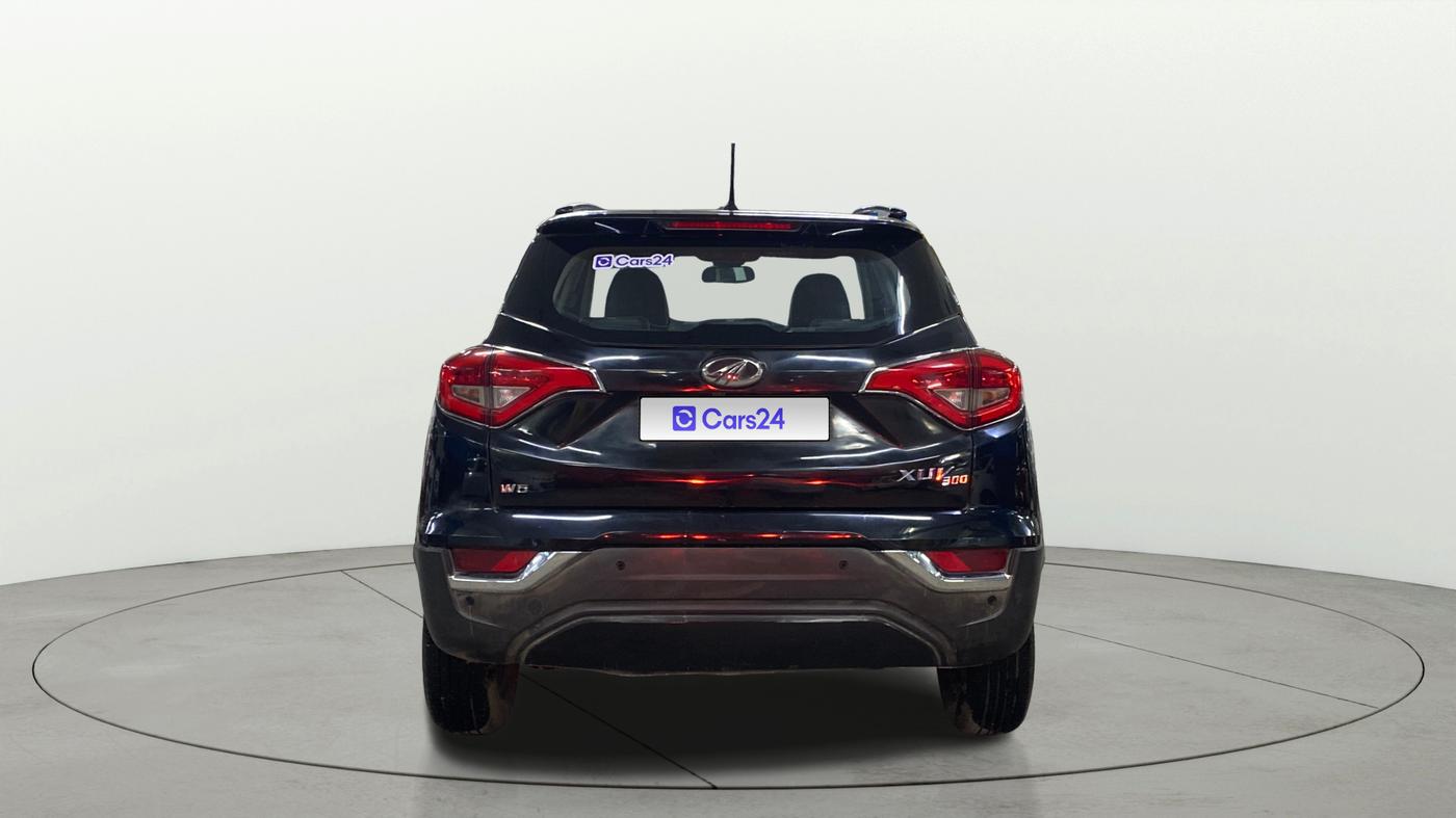 2020 Mahindra XUV300 W6 1.2 PETROL, Petrol, Manual, 83,760 km, Back/Rear
