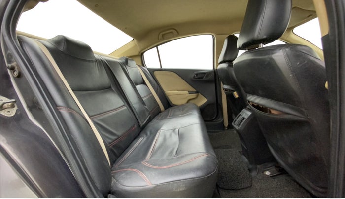 2015 Honda City 1.5L I-DTEC SV, Diesel, Manual, 1,26,820 km, Right Side Rear Door Cabin