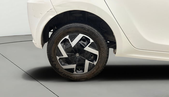 2025 Tata Tiago XM CNG, CNG, Manual, 3,036 km, Right Rear Wheel