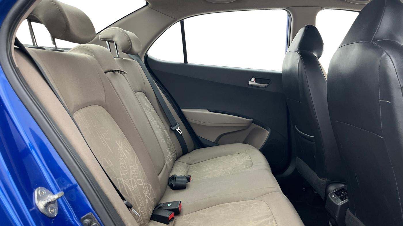 2014 Hyundai Xcent SX 1.1 CRDI (O), Diesel, Manual, 71,304 km, Right Side Rear Door Cabin