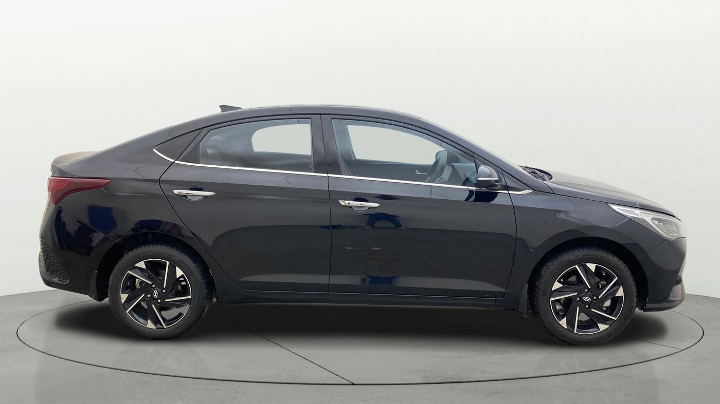 2022 Hyundai Verna SX (O) 1.0 TURBO DCT, Petrol, Automatic, 65,808 km, Right Side View