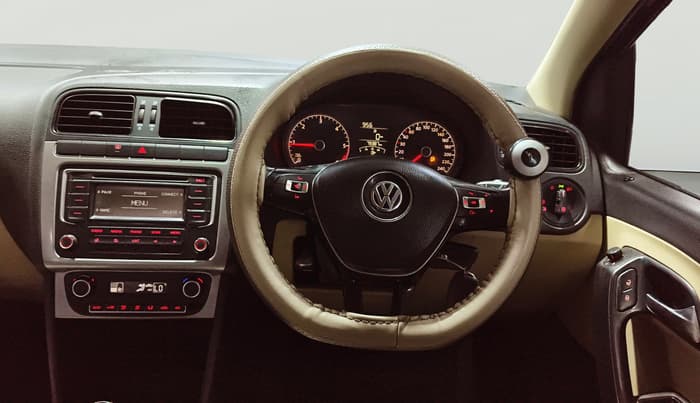 2015 Volkswagen Polo HIGHLINE1.5L, Diesel, Manual, 79,365 km, Steering Wheel Close Up