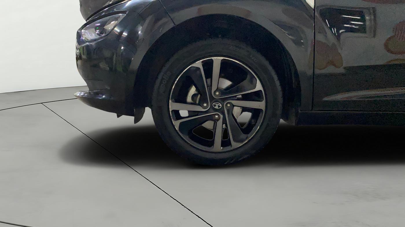 2022 Tata ALTROZ XZA PLUS DARK EDTION, Petrol, Automatic, 51,563 km, Left Front Wheel