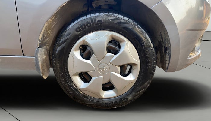 2018 Tata Tiago XT PETROL, Petrol, Manual, 59,651 km, Right Front Wheel