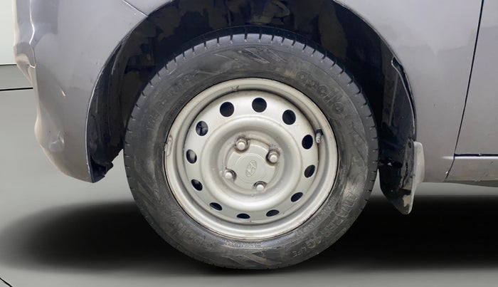 2013 Hyundai i10 ERA 1.1, Petrol, Manual, 1,33,436 km, Left Front Wheel