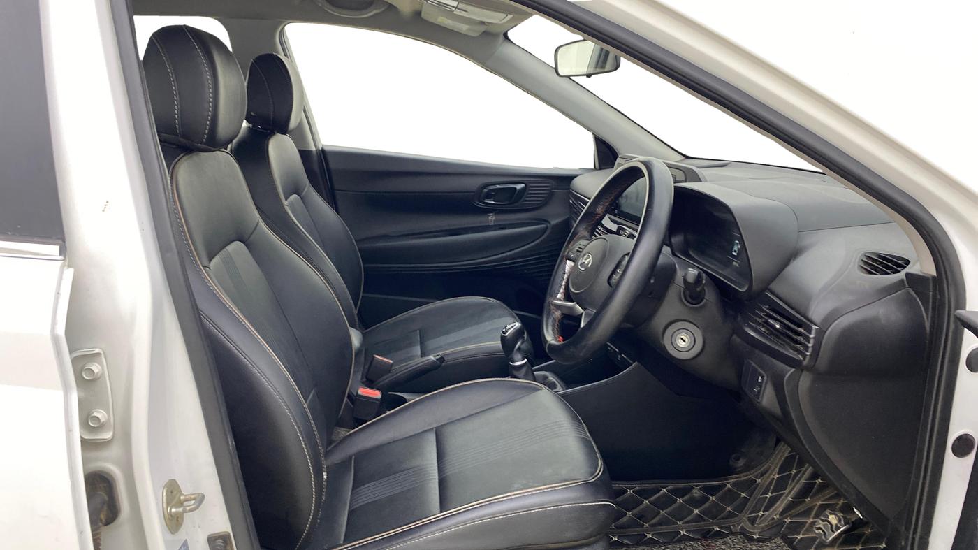 2020 Hyundai NEW I20 SPORTZ 1.0T GDI IMT, Petrol, Manual, 55,907 km, Right Side Front Door Cabin