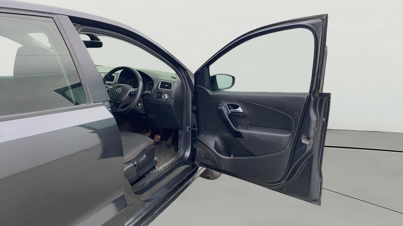 2022 Volkswagen Polo HIGHLINE PLUS 1.0, Petrol, Manual, 80,570 km, RHS Front Door