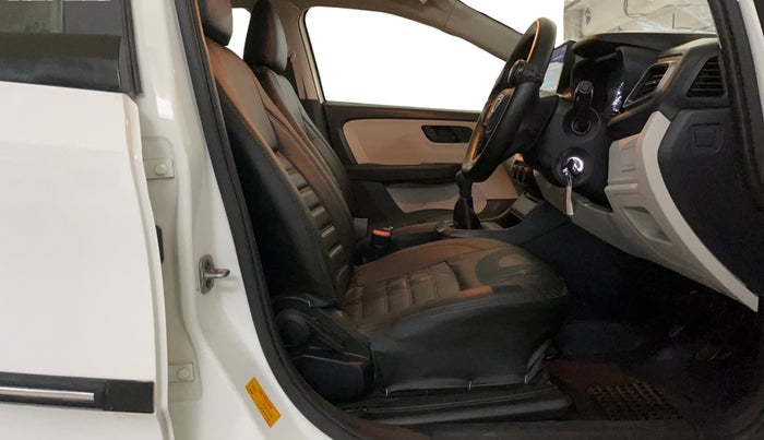 2021 Tata ALTROZ XE PETROL, Petrol, Manual, 44,840 km, Right Side Front Door Cabin