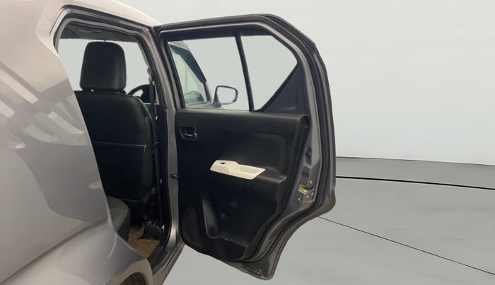 2017 Maruti IGNIS DELTA 1.2, Petrol, Manual, 1,13,927 km, RHS Rear Door