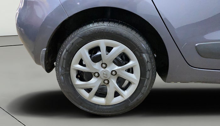 2018 Hyundai Grand i10 SPORTZ 1.2 KAPPA VTVT, Petrol, Manual, 35,141 km, Right Rear Wheel