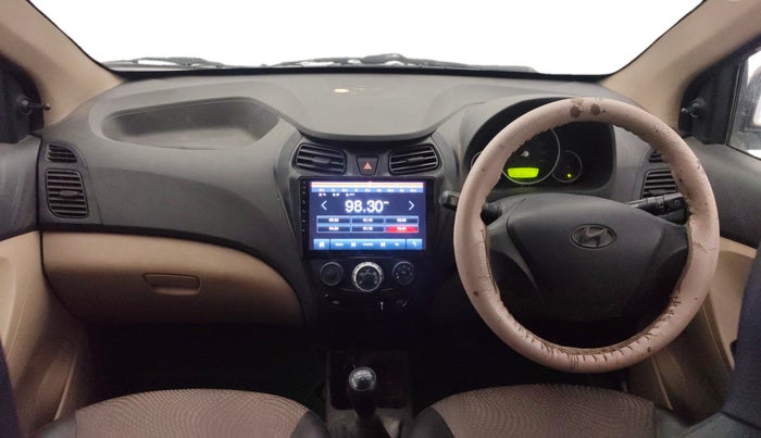 2016 Hyundai Eon MAGNA +, Petrol, Manual, 84,098 km, Dashboard