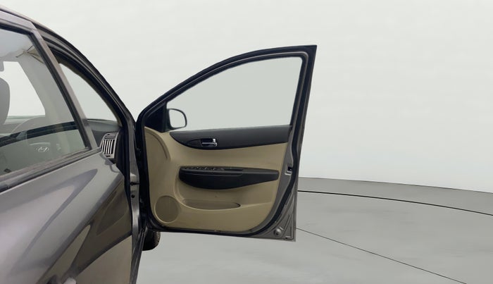 2012 Hyundai i20 SPORTZ 1.4 CRDI, Diesel, Manual, 1,45,492 km, RHS Front Door