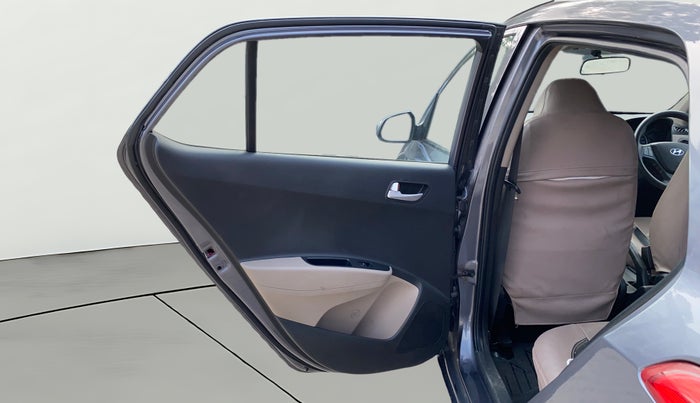 2017 Hyundai Grand i10 SPORTZ (O) 1.2 KAPPA VTVT, Petrol, Manual, 72,997 km, LHS Rear Door