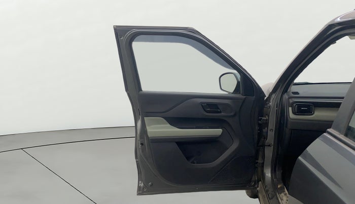 2024 Tata PUNCH ADVENTURE RHYTHM CNG, CNG, Manual, 18,479 km, LHS Front Door