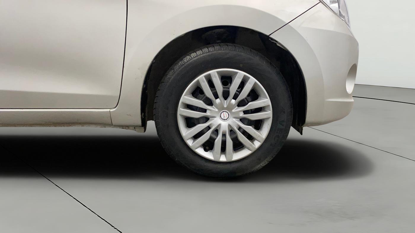 2016 Maruti Celerio ZXI, CNG, Manual, 71,491 km, Right Front Wheel