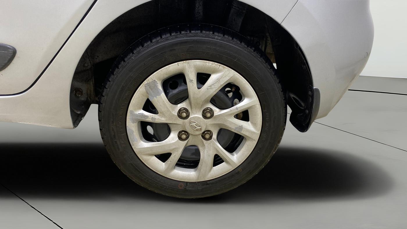 2019 Hyundai Grand i10 SPORTZ 1.2 KAPPA VTVT, Petrol, Manual, 35,425 km, Left Rear Wheel