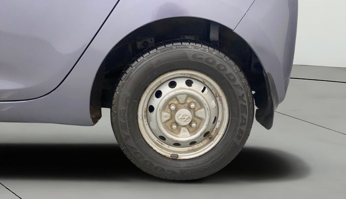 2016 Hyundai Eon ERA +, Petrol, Manual, 69,592 km, Left Rear Wheel